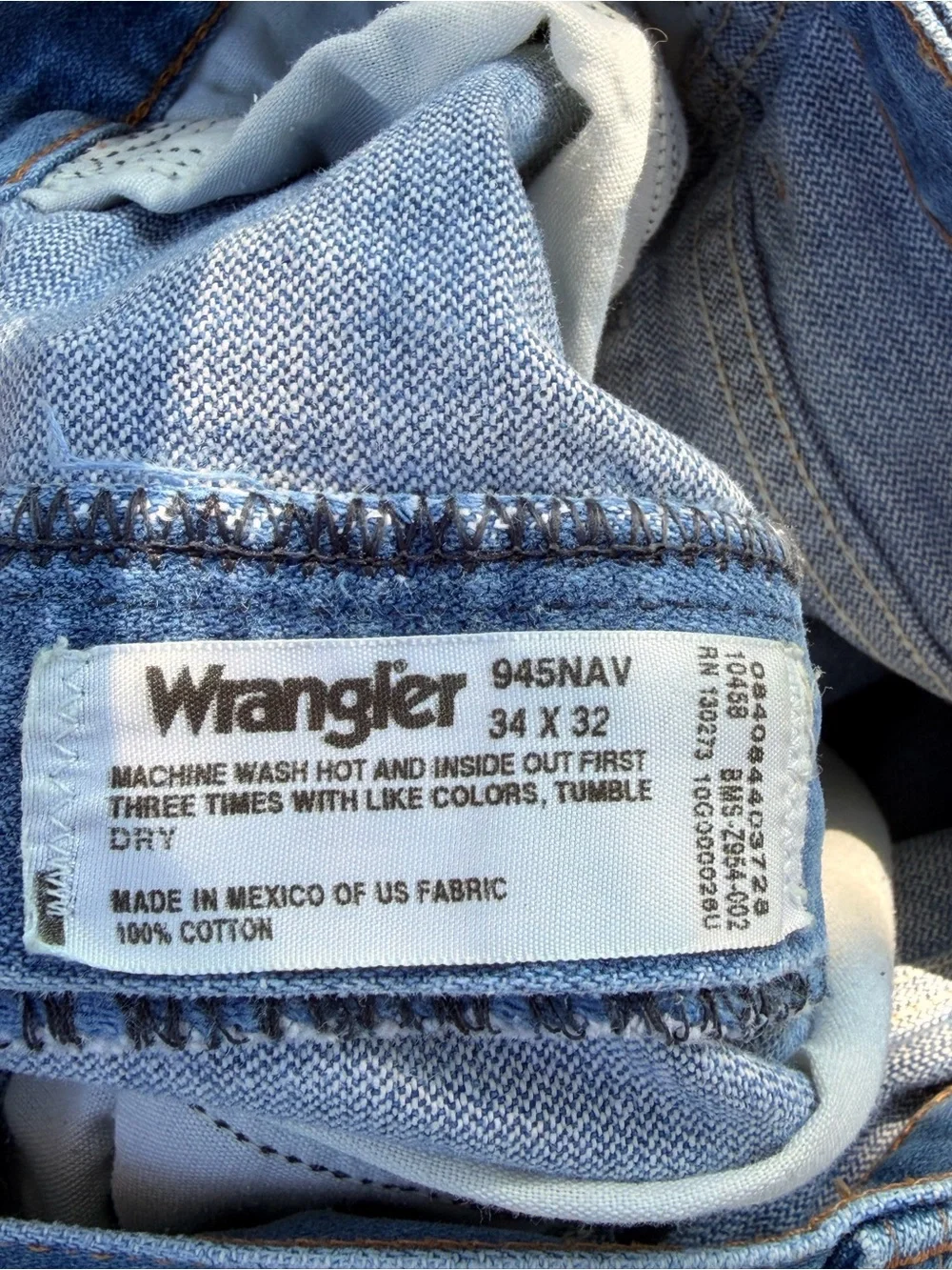 Wrangler Cowboy Cut Regular Boot-Cut Distressed Navy Jeans Size 34